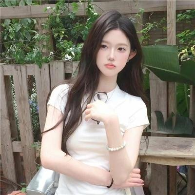 湖上女郎